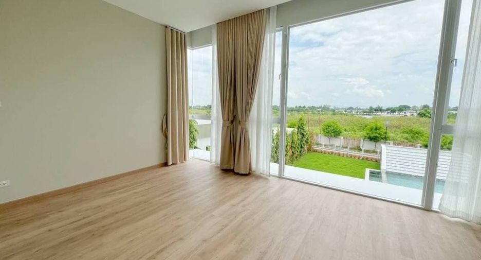 Haus zur Miete mit 4 Zimmer in San Kamphaeng, Chiang Mai