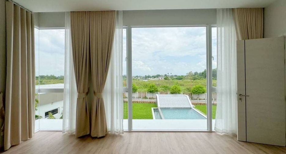 Haus zur Miete mit 4 Zimmer in San Kamphaeng, Chiang Mai