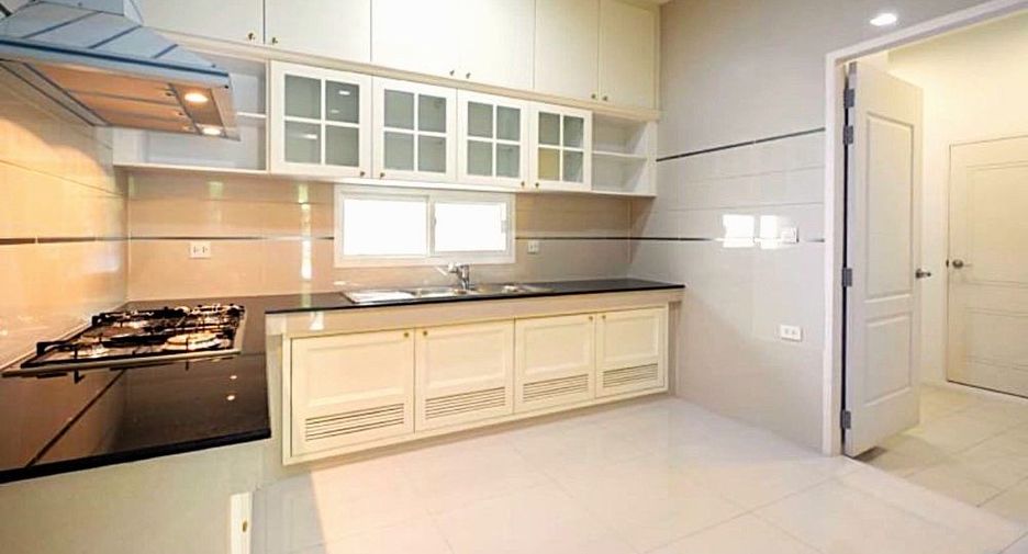ให้เช่า 4 ห้องนอน บ้านเดี่ยว ใน บางพลี, สมุทรปราการ