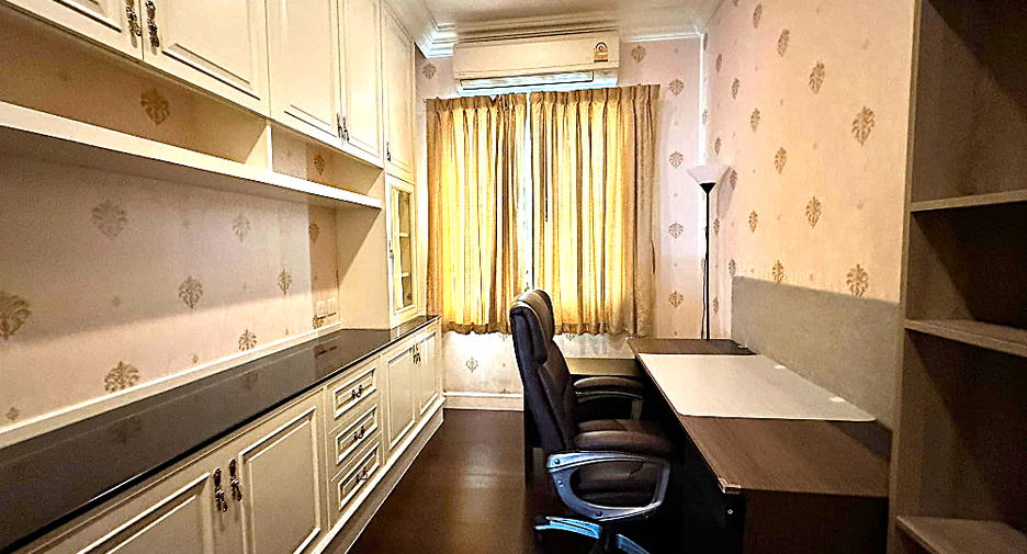 ให้เช่า 4 ห้องนอน บ้านเดี่ยว ใน บางพลี, สมุทรปราการ