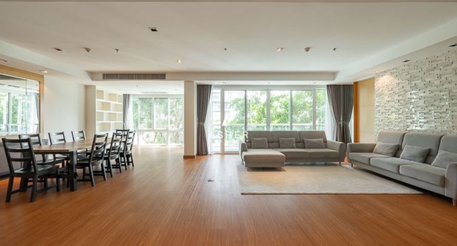 For rent 4 bedrooms condo in Khlong Toei, Bangkok