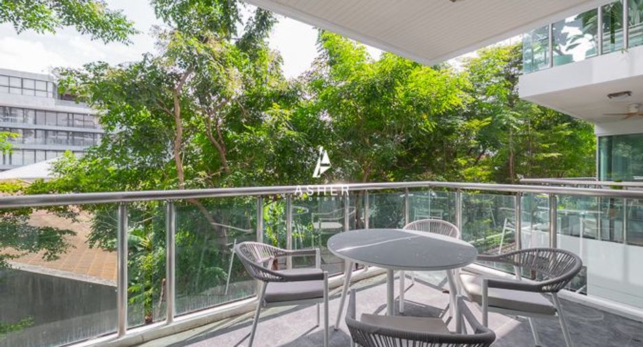 For rent 4 bedrooms condo in Khlong Toei, Bangkok