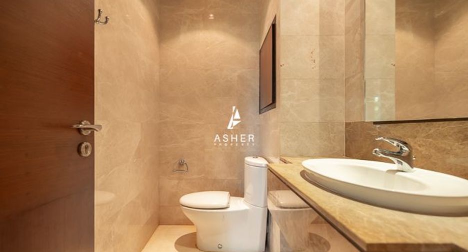 For rent 4 bedrooms condo in Khlong Toei, Bangkok