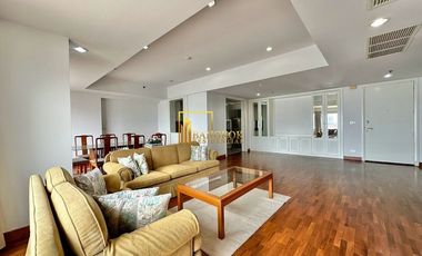 For rent 3 bedrooms condo in Yan Nawa, Bangkok