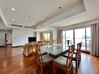 For rent 3 bedrooms condo in Yan Nawa, Bangkok