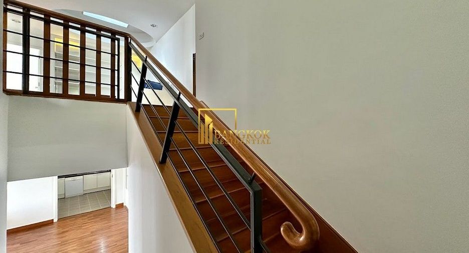 For rent 3 bedrooms condo in Yan Nawa, Bangkok