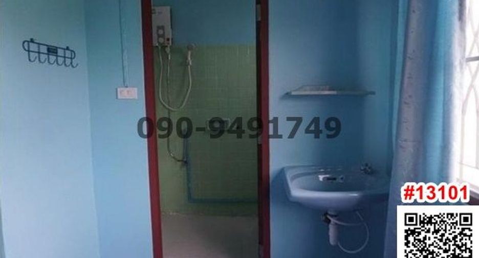 For rent 34 bedrooms retail Space in Bangkok Noi, Bangkok