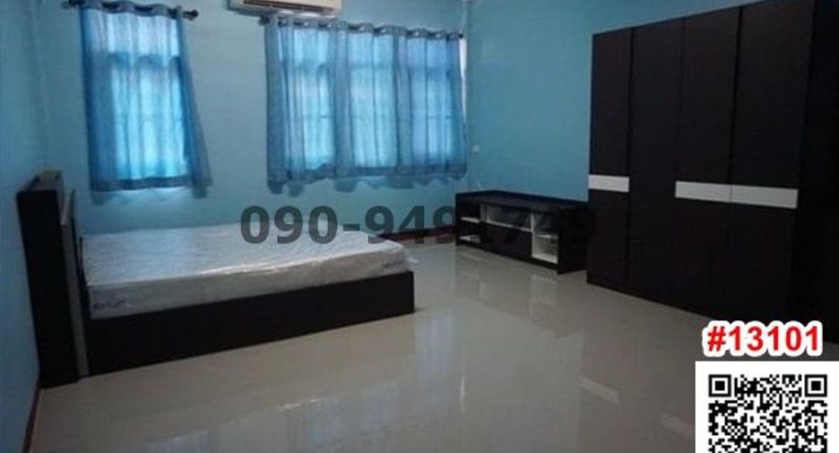 For rent 34 bedrooms retail Space in Bangkok Noi, Bangkok