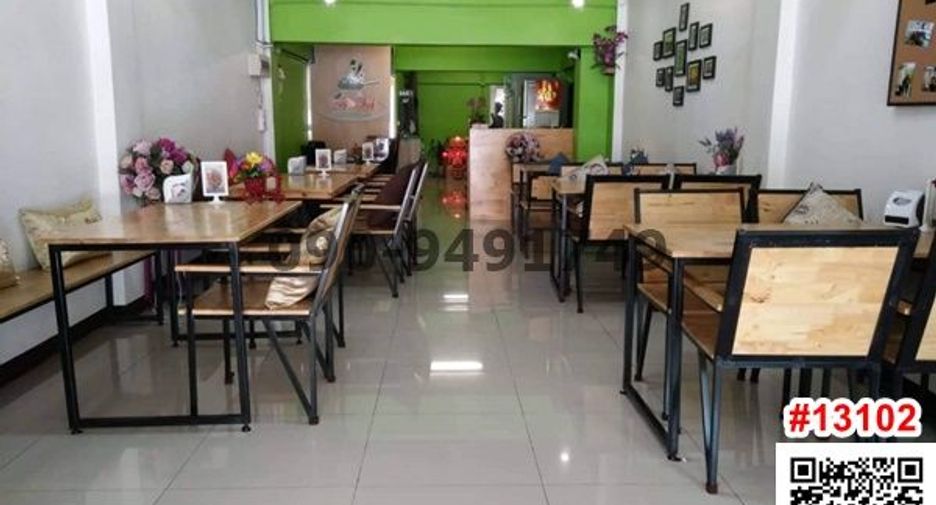 For rent 4 bedrooms retail Space in Bang Khen, Bangkok