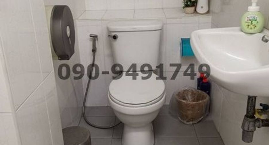For rent 4 bedrooms retail Space in Bang Khen, Bangkok