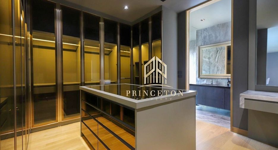 For sale 4 bed house in Bang Phli, Samut Prakan