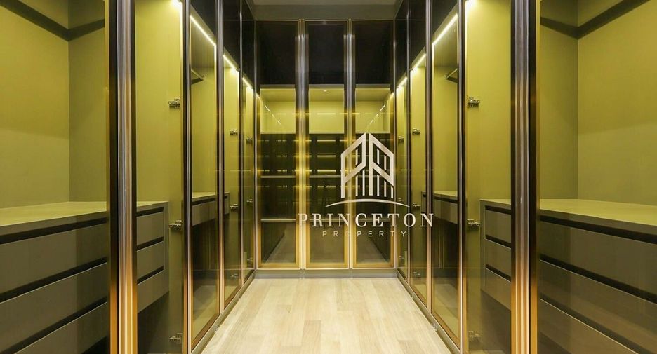 For sale 4 bed house in Bang Phli, Samut Prakan