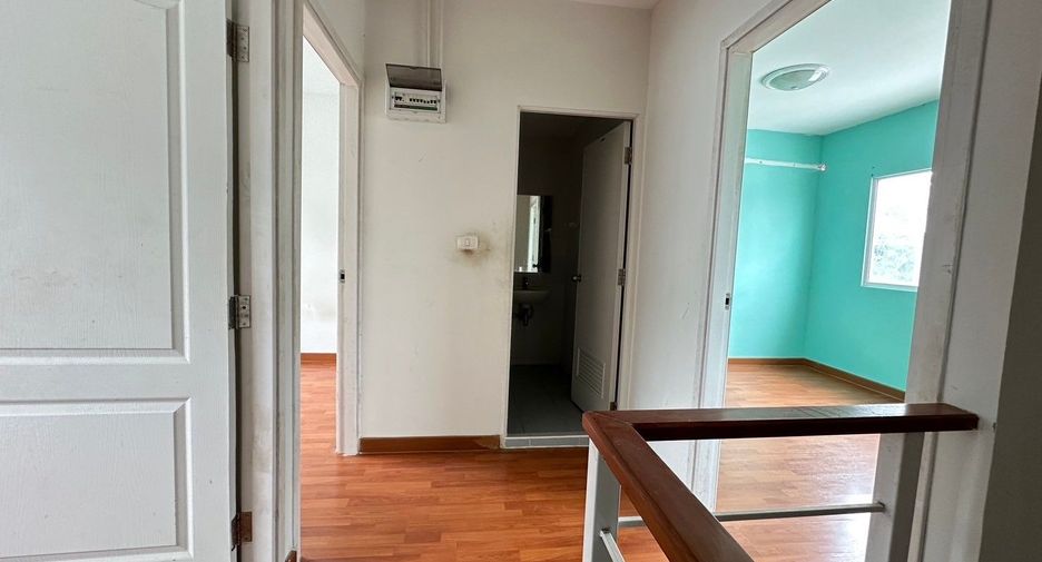 For sale studio townhouse in Phra Samut Chedi, Samut Prakan