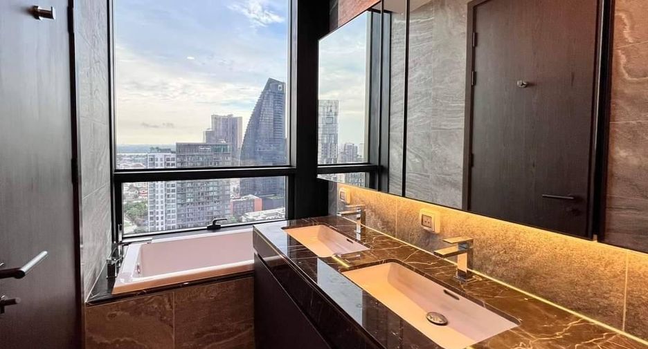 For rent 2 ベッドルーム condo in Khlong Toei, Bangkok