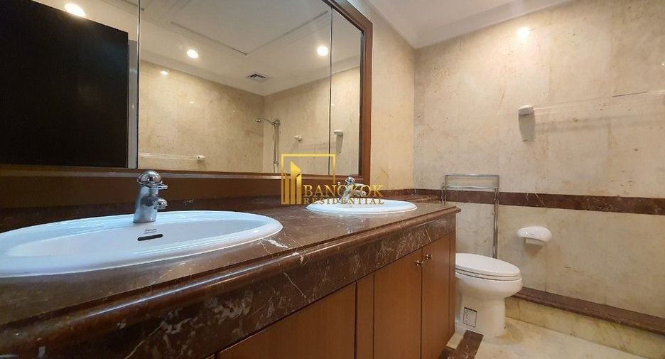 Condo en alquiler de 3 habitaciones en Pathum Wan, Bangkok