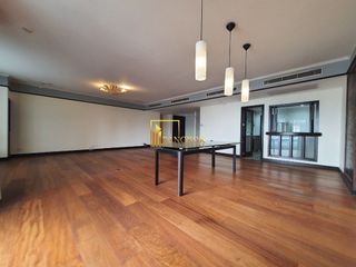 Condo en alquiler de 3 habitaciones en Pathum Wan, Bangkok