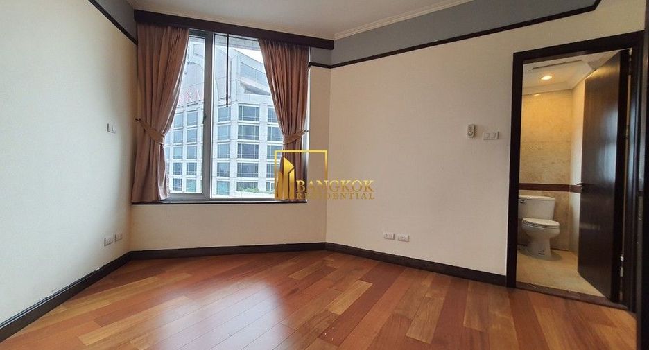 Condo en alquiler de 3 habitaciones en Pathum Wan, Bangkok