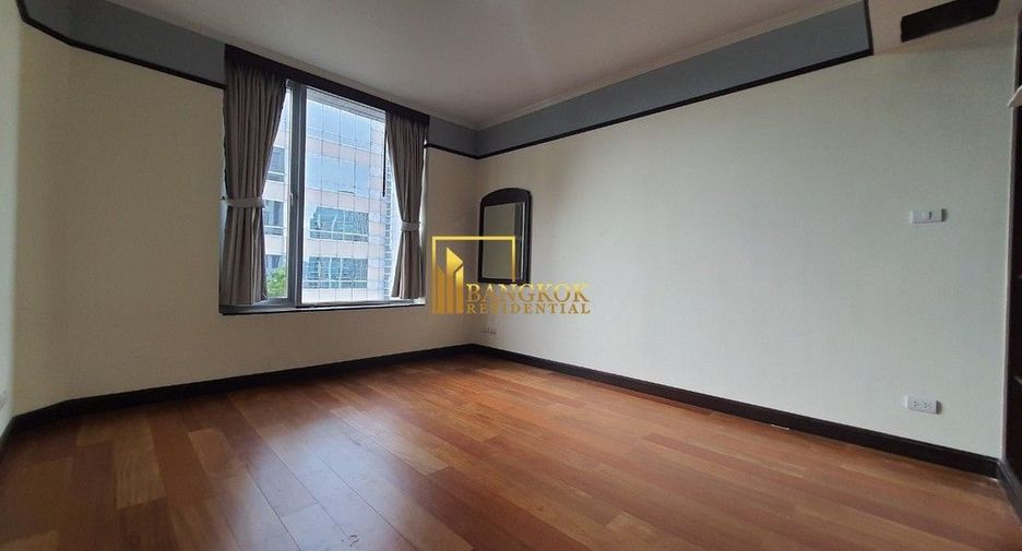 Condo en alquiler de 3 habitaciones en Pathum Wan, Bangkok