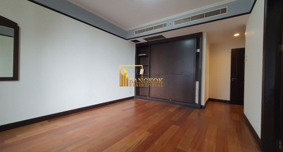 Condo en alquiler de 3 habitaciones en Pathum Wan, Bangkok
