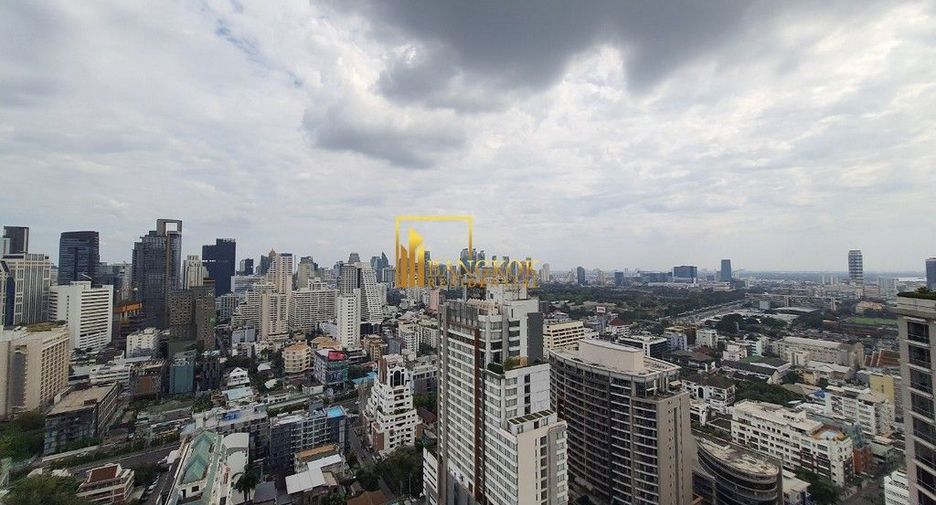 Condo en alquiler de 3 habitaciones en Pathum Wan, Bangkok