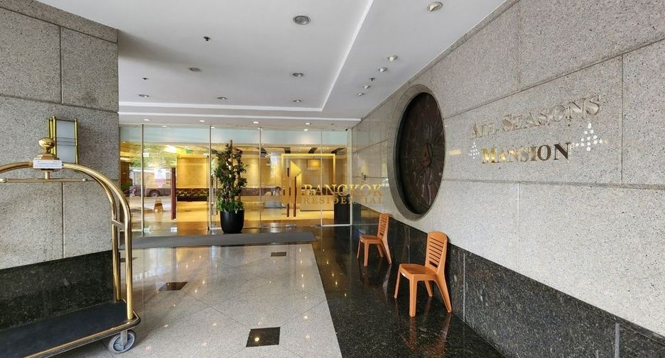 Condo en alquiler de 3 habitaciones en Pathum Wan, Bangkok