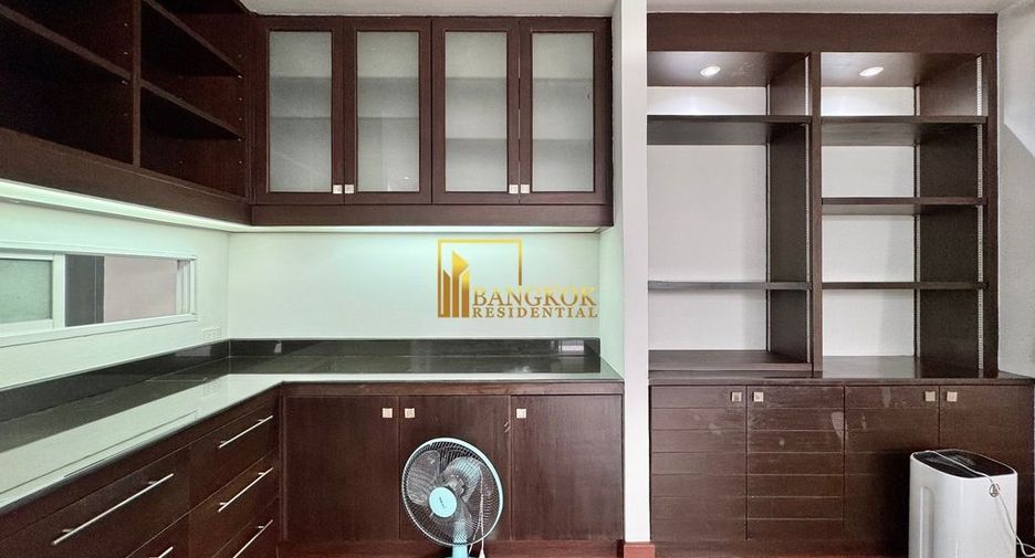Condo en alquiler de 3 habitaciones en Sathon, Bangkok