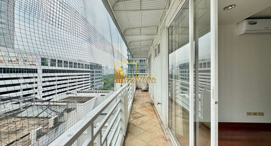 Condo en alquiler de 3 habitaciones en Sathon, Bangkok