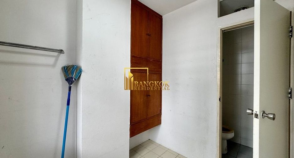 Condo en alquiler de 3 habitaciones en Sathon, Bangkok