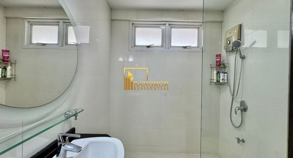 Condo en alquiler de 3 habitaciones en Sathon, Bangkok