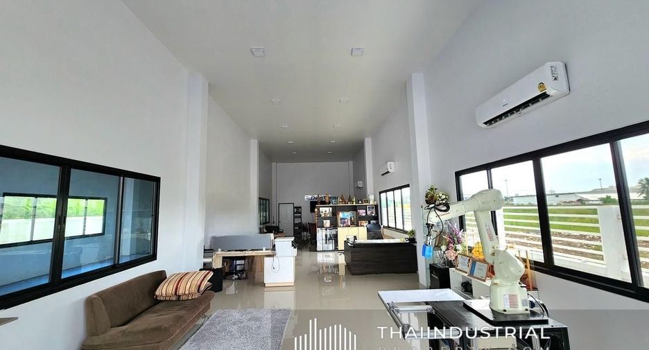 For rent そして for sale warehouse in Khlong Luang, Pathum Thani