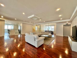 For rent 4 bedrooms apartment in Watthana, Bangkok