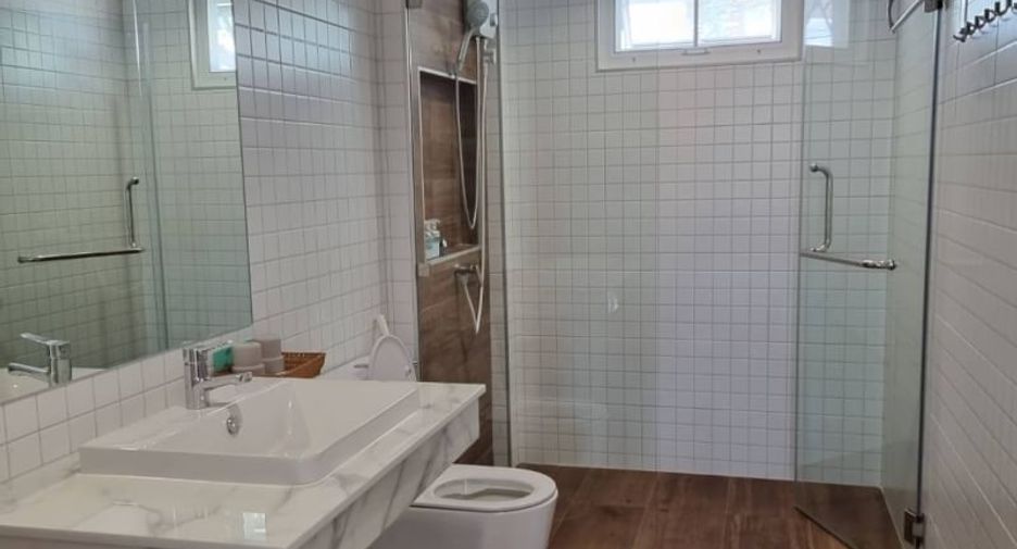 Haus zur Miete und zum Kauf mit 3 Zimmer in Bang Lamung, Chonburi