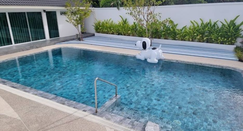 Haus zur Miete und zum Kauf mit 3 Zimmer in Bang Lamung, Chonburi