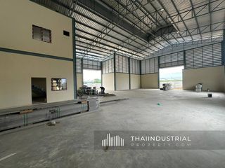 Almacén en alquiler y en venta en Bang Phli, Samut Prakan