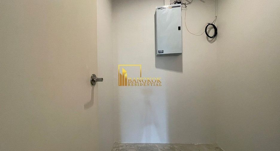For rent 2 bedrooms apartment in Watthana, Bangkok