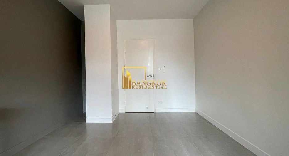 For rent 2 bedrooms apartment in Watthana, Bangkok
