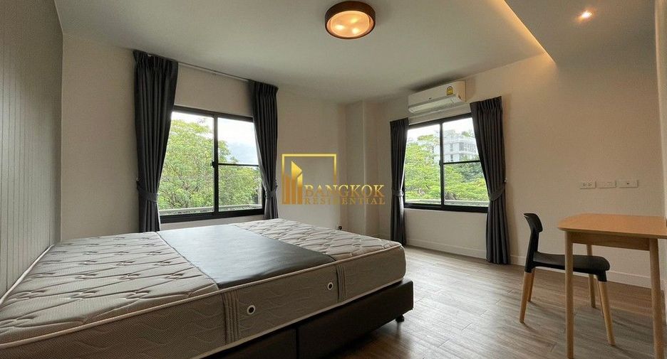 For rent 2 bedrooms apartment in Watthana, Bangkok