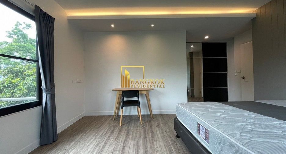 For rent 2 bedrooms apartment in Watthana, Bangkok