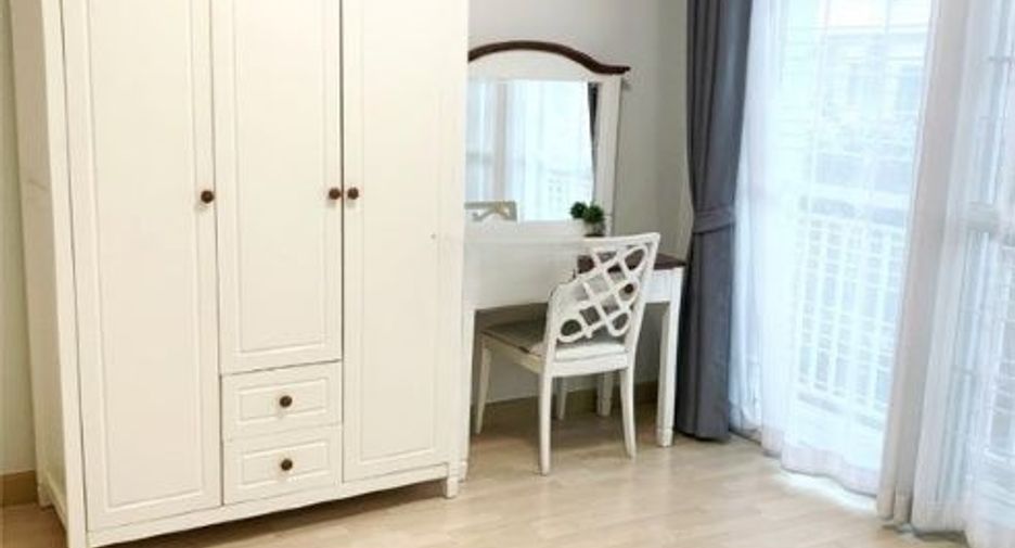 Аренда 3 спальни таунхаус в Суан Луанг, Бангкок