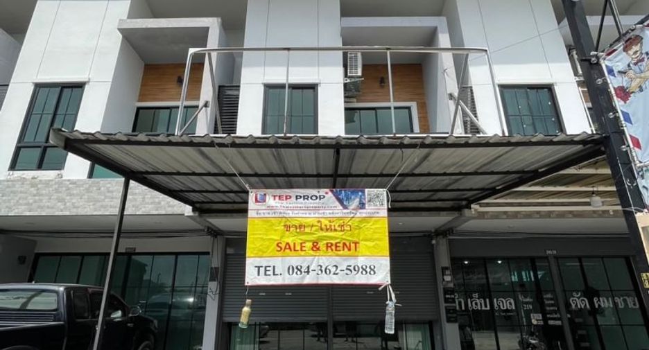 For sale 2 bedrooms retail Space in Si Racha, Chonburi