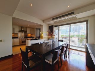 For rent 3 bedrooms apartment in Pathum Wan, Bangkok