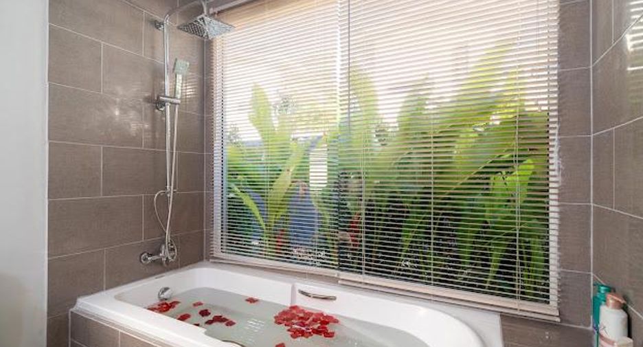 Villa en alquiler de 4 habitaciones en Mueang Phuket, Phuket