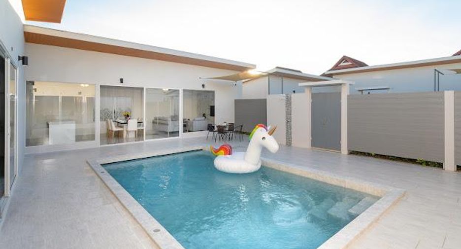 Villa en alquiler de 4 habitaciones en Mueang Phuket, Phuket