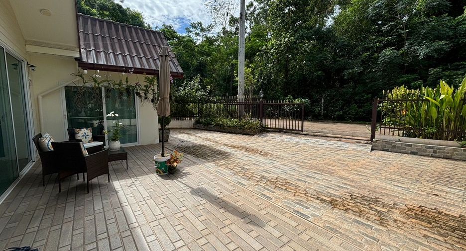 Casa en alquiler de 3 habitaciones en Klaeng, Rayong