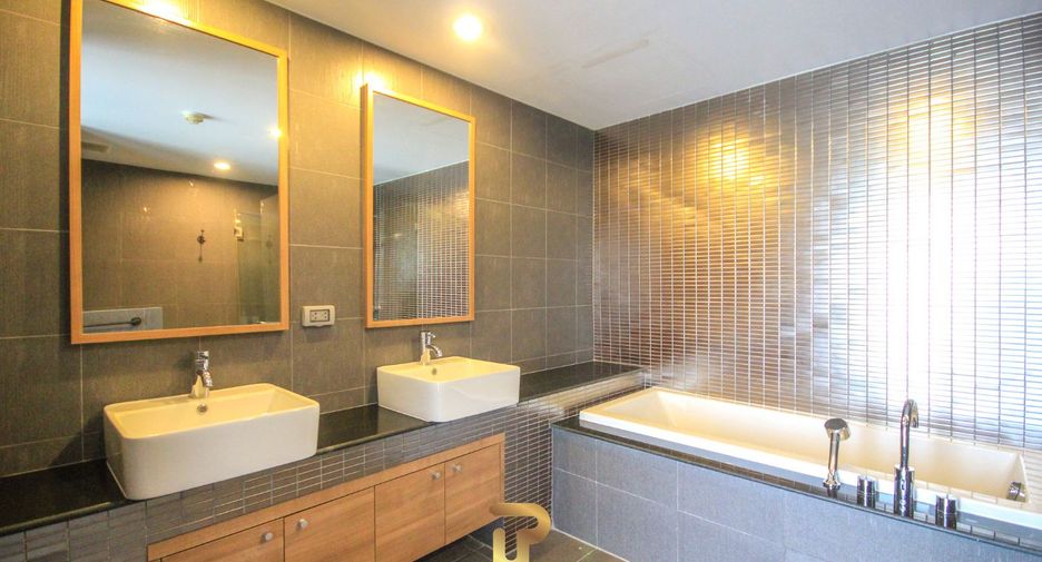 For sale 2 bedrooms condo in Cha Am, Phetchaburi
