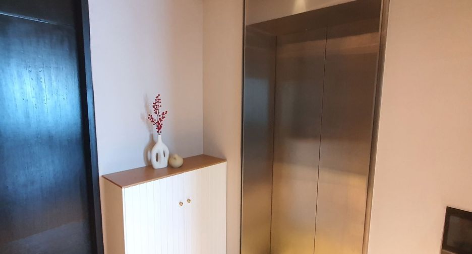For rent 1 bed condo in Khlong San, Bangkok