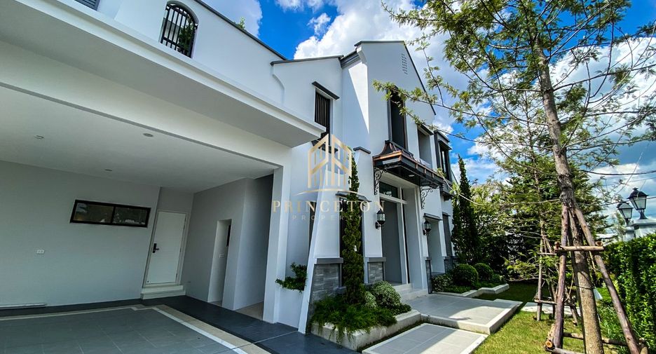 Haus zur Miete mit 4 Zimmer in Saphan Sung, Bangkok