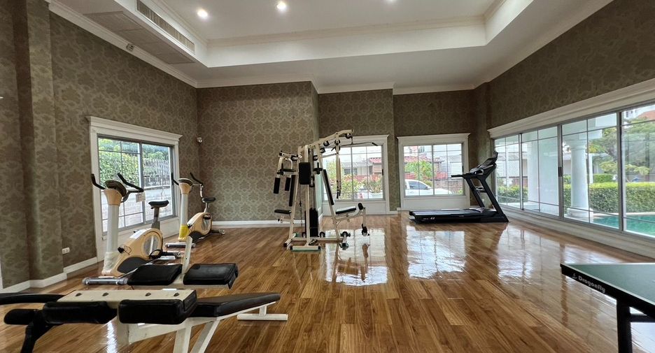 Haus zum Kauf mit 5 Zimmer in Mueang Nonthaburi, Nonthaburi