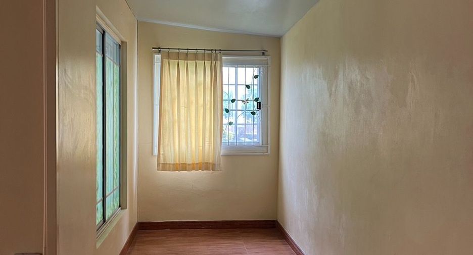 Haus zum Kauf mit 5 Zimmer in Mueang Nonthaburi, Nonthaburi