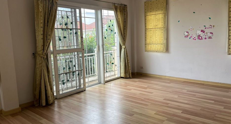 Haus zum Kauf mit 5 Zimmer in Mueang Nonthaburi, Nonthaburi